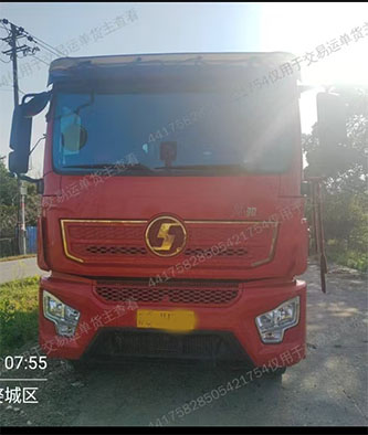 侯荣想个人车辆6.8米平板