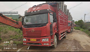 周正武 个人6.8高栏车辆