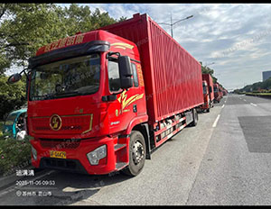 王亚个人车辆9.6厢车